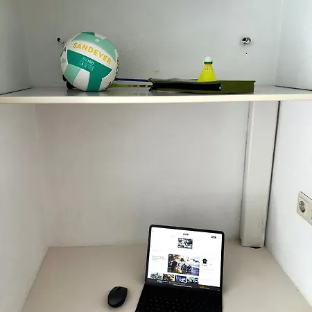 Elviria Beachside House 度假居